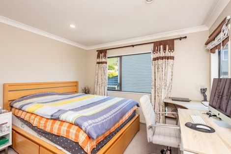 Photo of property in 6 Erlestoke Crescent, Churton Park, Wellington, 6037