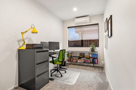 Photo of property in 29 Lumbarda Drive, Kumeu, 0810