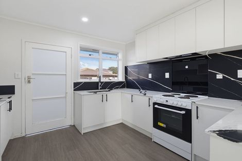 Photo of property in 2/24a Vine Street, Mangere East, Auckland, 2024