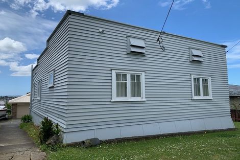 Photo of property in 205 Waimumu Road, Massey, Auckland, 0614