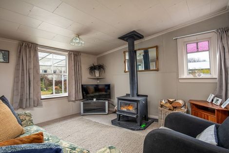 Photo of property in 87 Cheviot Street, Roxburgh, 9500