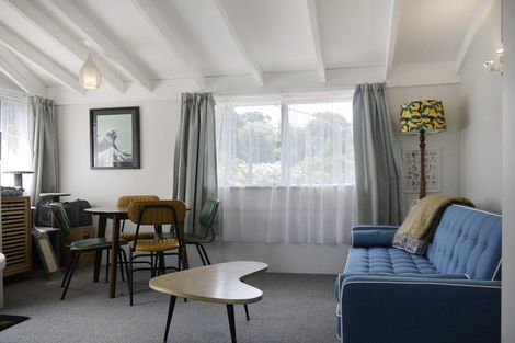 Photo of property in 24/125 Queens Drive, Lyall Bay, Wellington, 6022