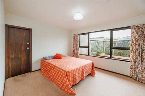 Photo of property in 12a Oxford Street, Marton, 4710