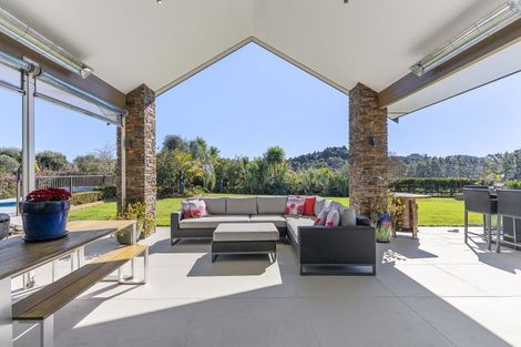 Photo of property in 35 Polo Lane, Whitford, Manurewa, 2576