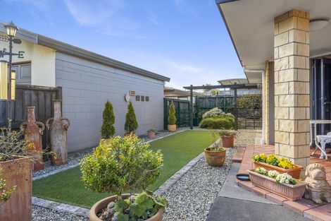 Photo of property in 29c Baring Terrace, Strandon, New Plymouth, 4312