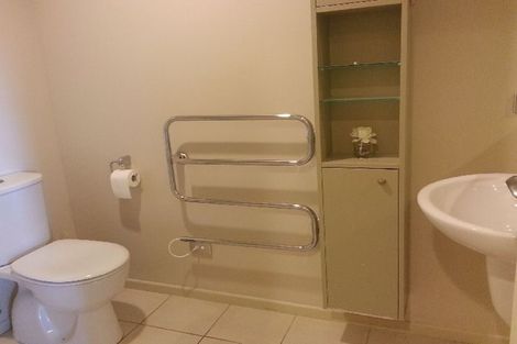 Photo of property in 11 Kittiwake Drive, Schnapper Rock, Auckland, 0632