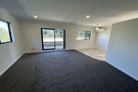 Photo of property in 50a Edmonton Road, Henderson, Auckland, 0612