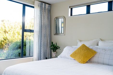 Photo of property in 25 Highgrove, Saint Clair, Dunedin, 9012