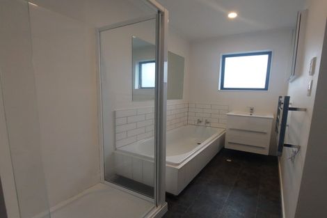 Photo of property in 11 Thatcher Crescent, Crofton Downs, Wellington, 6035