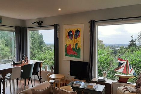 Photo of property in 37 West Lynn Road, Titirangi, Auckland, 0604