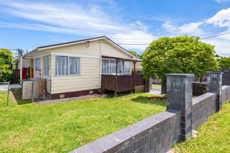 Photo of property in 308 Don Buck Road, Massey, Auckland, 0614