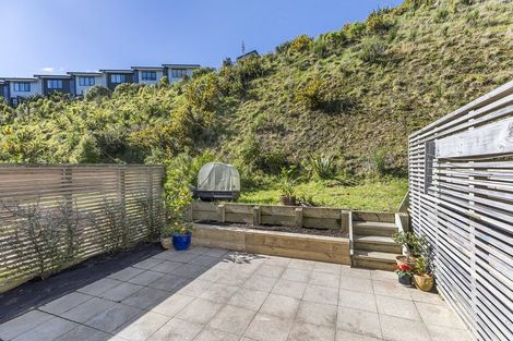 Photo of property in 19 Holystone Road, Whitby, Porirua, 5024