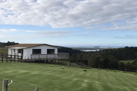 Photo of property in 567 Wharehine Road, Wharehine, Wellsford, 0973