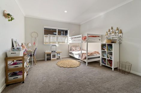 Photo of property in 13 Will Street, Huapai, Kumeu, 0810