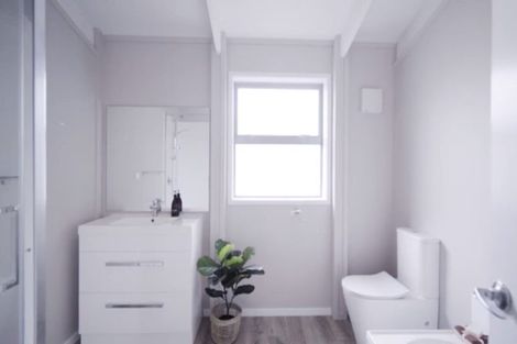 Photo of property in 84a Queens Road, Glen Avon, New Plymouth, 4312