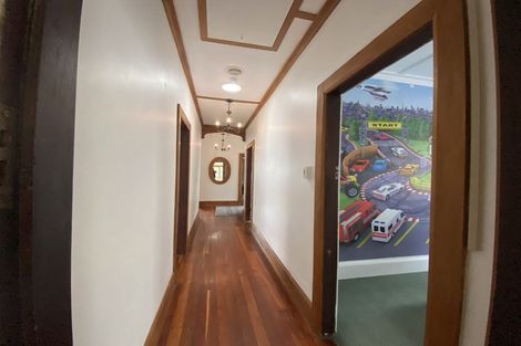 Photo of property in 169 Carrington Street, Lower Vogeltown, New Plymouth, 4310