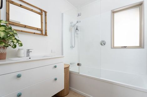 Photo of property in 28 Charles Green Drive, Cooks Beach, Whitianga, 3591