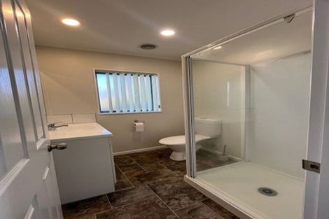 Photo of property in 2/7 Marbeth Court, Botany Downs, Auckland, 2010