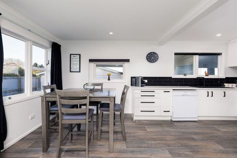 Photo of property in 48 Oxford Street, Waimate, 7924