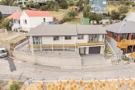 Photo of property in 10 Saint Davids Street, Lyttelton, 8082