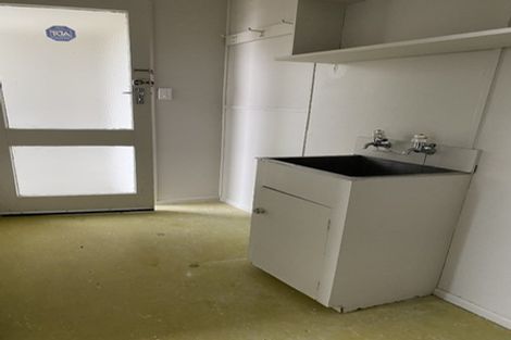 Photo of property in 130 Sievers Grove, Cannons Creek, Porirua, 5024