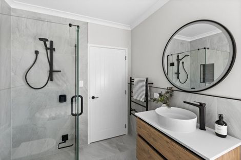 Photo of property in 77 Brookvale Road, Havelock North, 4130