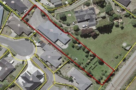 Photo of property in 44 Awatea Avenue, Paraparaumu, 5032