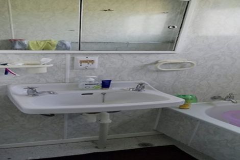 Photo of property in 1/31 Mana Avenue, Titahi Bay, Porirua, 5022