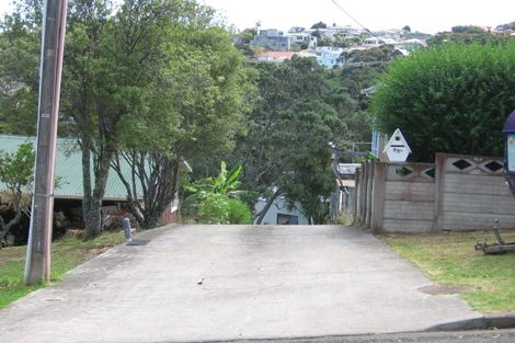 Photo of property in 95a Island Bay Road, Beach Haven, Auckland, 0626