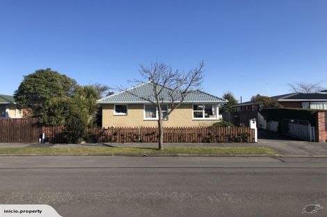Photo of property in 14 Clipper Place, Redwood, Christchurch, 8051