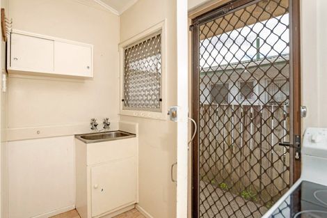 Photo of property in 14 Parker Street, Elgin, Gisborne, 4010