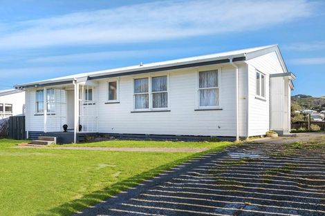 Photo of property in 54 Waiuta Street, Titahi Bay, Porirua, 5022