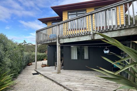 Photo of property in 41 Ashton Fitchett Drive, Brooklyn, Wellington, 6021