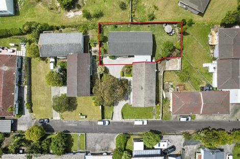 Photo of property in 2/34a Sunnynook Road, Sunnynook, Auckland, 0620