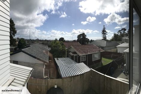 Photo of property in 4 Ruhanui Lane, Pakuranga Heights, Auckland, 2010
