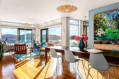 Photo of property in 51 The Crescent, Roseneath, Wellington, 6011