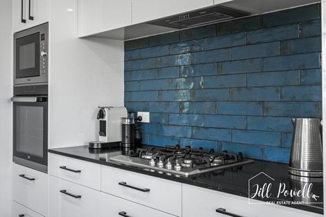 Photo of property in 10 View Street, Maungaturoto, 0520