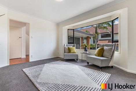 Photo of property in 38 Wairere Road, The Gardens, Auckland, 2105