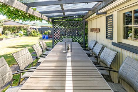 Photo of property in 2 Tarata Street, Saint Johns Hill, Whanganui, 4501