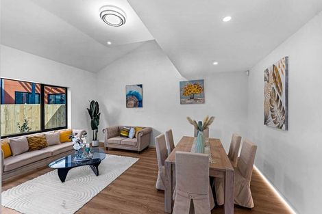 Photo of property in 11 Murray Grey Lane, Karaka, 2580