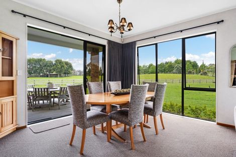 Photo of property in 30 Clifton Road, Whitford, Howick, 2571