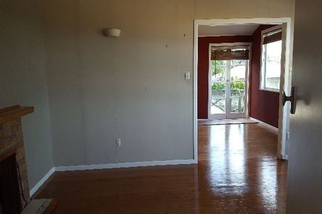 Photo of property in 15 Tyne Road, Forrest Hill, Auckland, 0620