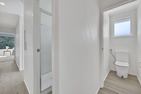 Photo of property in 2 Portadown Avenue, Pakuranga Heights, Auckland, 2010