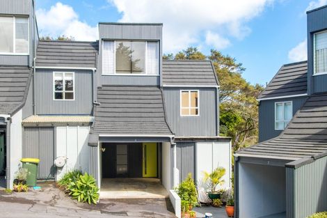 Photo of property in 4/112 Coronation Road, Hillcrest, Auckland, 0627