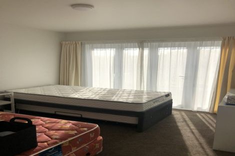 Photo of property in 1 Portland Place, Shiel Hill, Dunedin, 9013