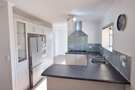 Photo of property in 39 Westglen Place, Ranui, Auckland, 0612