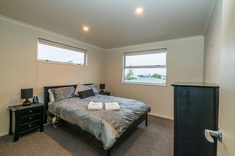 Photo of property in 131 Karewa Parade, Papamoa Beach, Papamoa, 3118