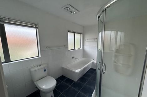 Photo of property in 3/8 Solana Court, Botany Downs, Auckland, 2010