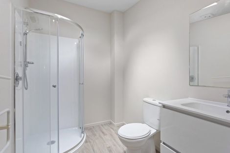 Photo of property in 2/3 Grove Road, Addington, Christchurch, 8024