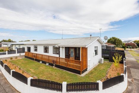 Photo of property in 35 Acacia Street, Kelvin Grove, Palmerston North, 4414